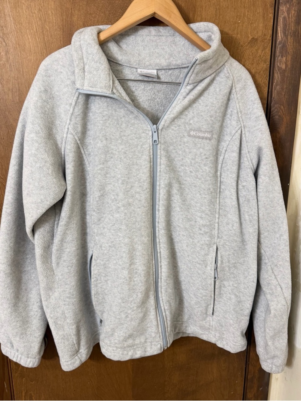 Columbia Women’s 1X Light Gray Full-Zip Fleece Jacket